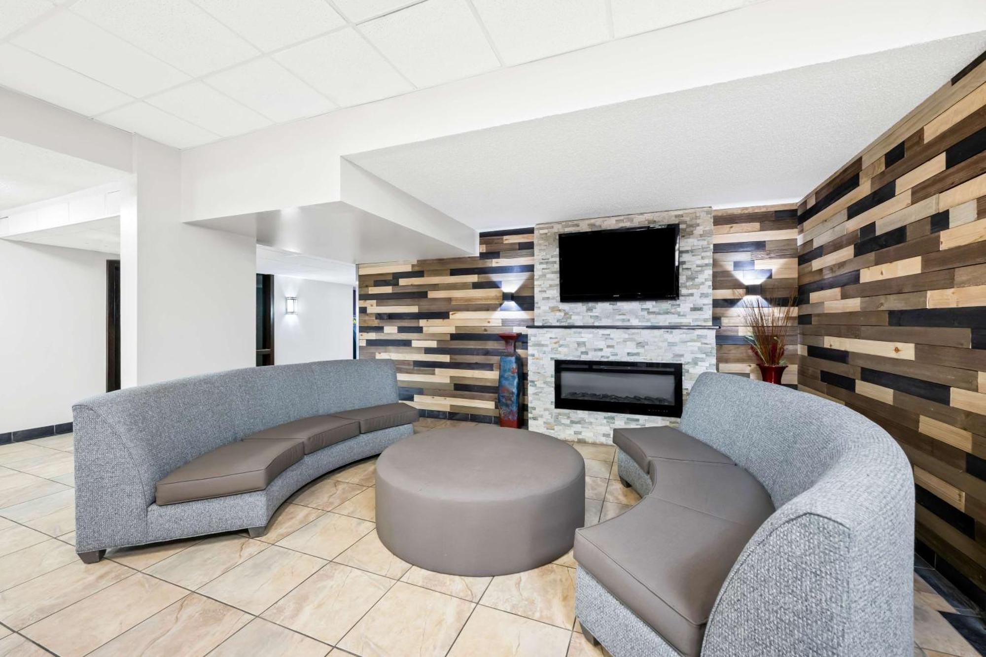 Surestay Plus Hotel By Best Western Lubbock Medical Center Zewnętrze zdjęcie