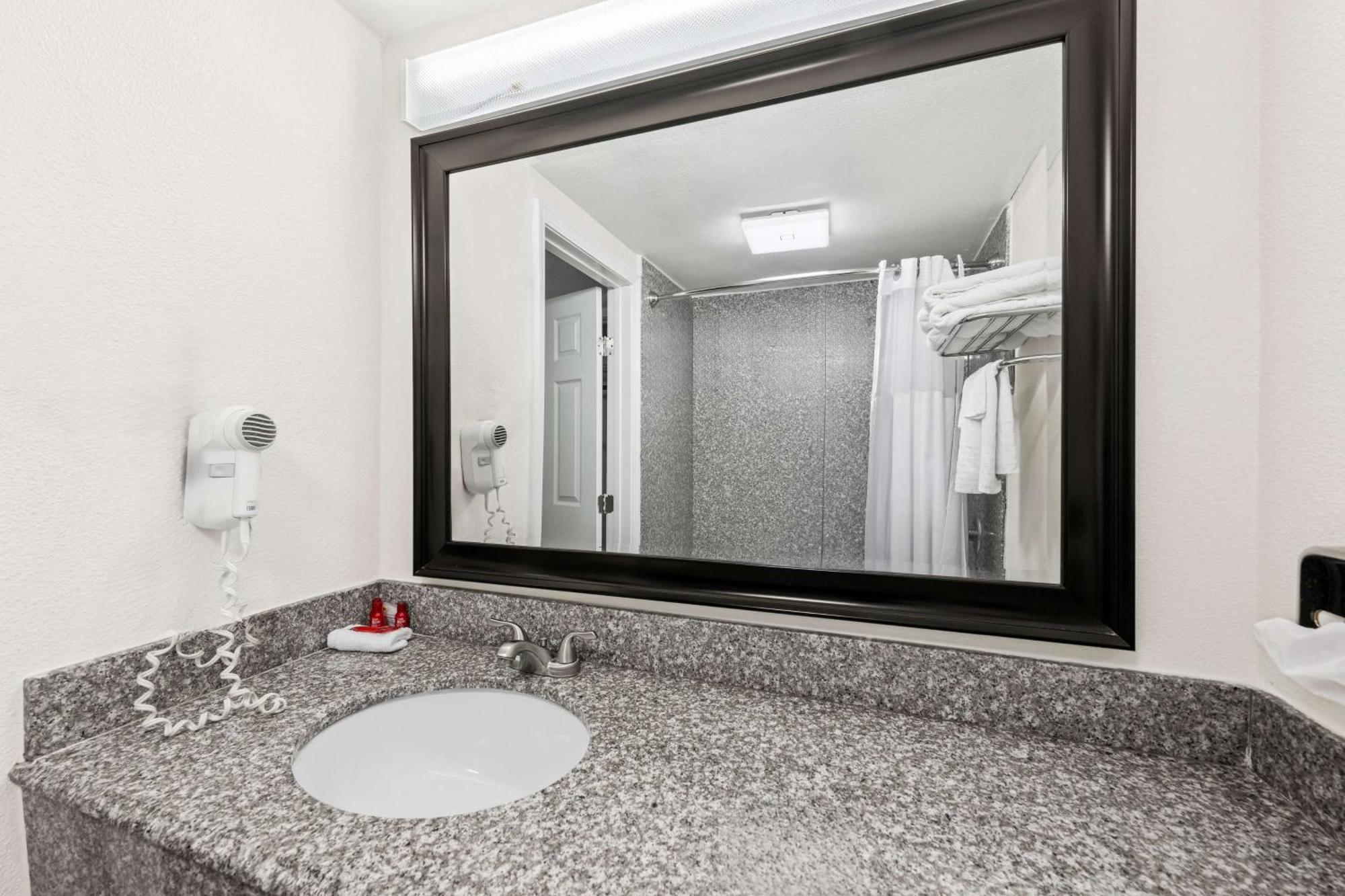 Surestay Plus Hotel By Best Western Lubbock Medical Center Zewnętrze zdjęcie