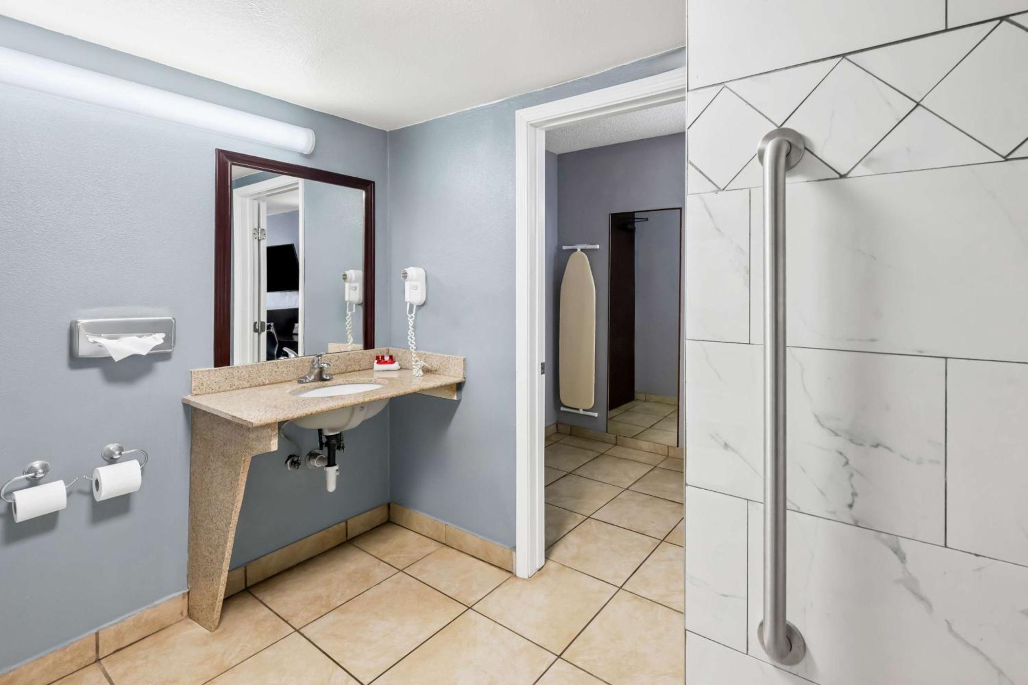 Surestay Plus Hotel By Best Western Lubbock Medical Center Zewnętrze zdjęcie